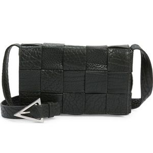 * SALE * NWT. Bottega Veneta medium leather crossbody.